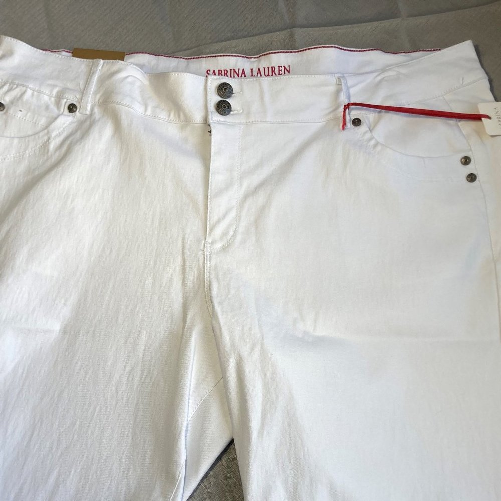 NWT sabrina lauren skinny fit stretch jean bermuda white short - Picture 8 of 15